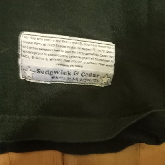 Vintage Sedgwick & Cedar DJ Kool Herc Size XL Hip Hop Rap Rhinestone Intact Rare - Picture 3 of 6